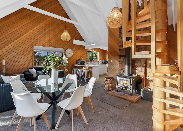 Relaxing Retreat On Kowhai 度假居